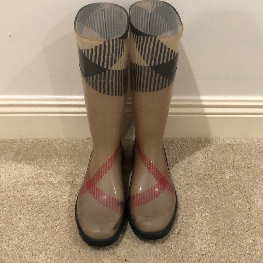 Women’s Burberry rain boots